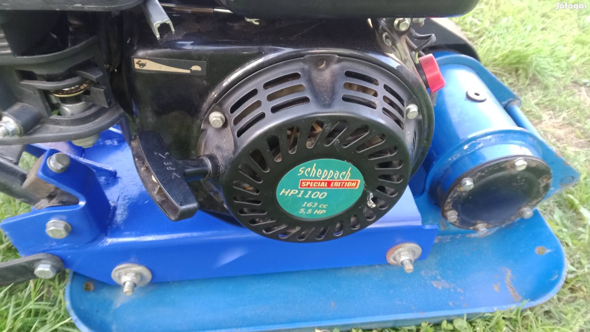 Lapvibrátor 