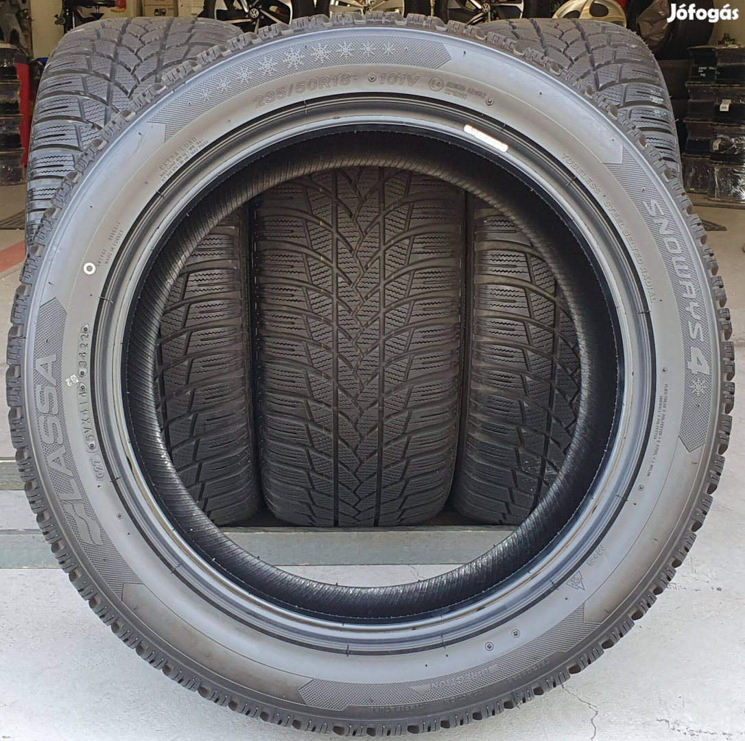 Lassa Snoways 235/50 R18 újszerű téli gumi 4db /T156