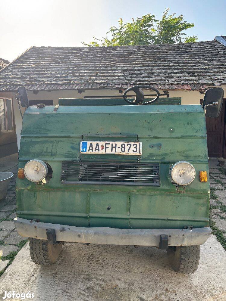Lassú jármű Eladó