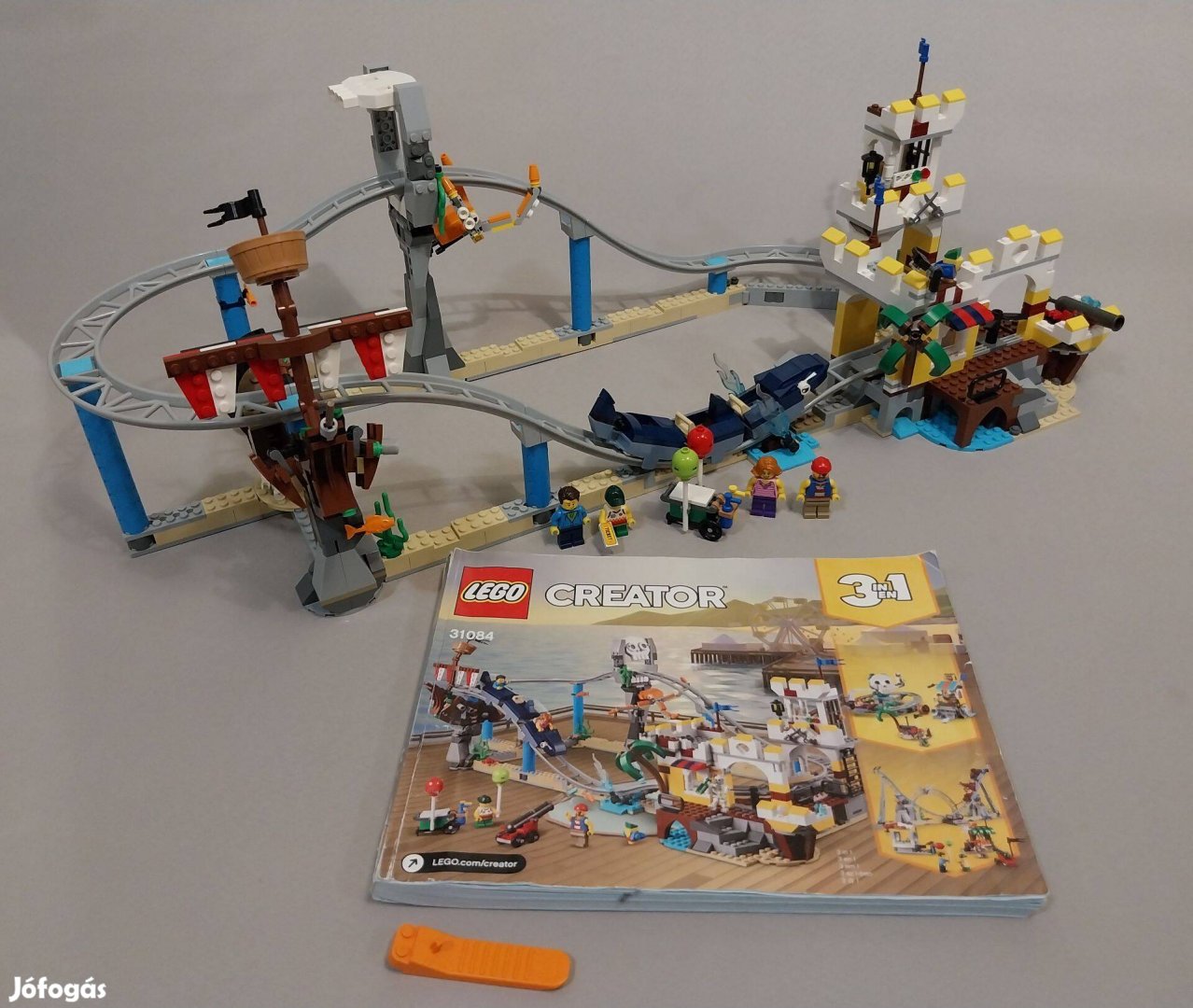 Látható LEGO 31084 Creator Pirate Roller Coaster