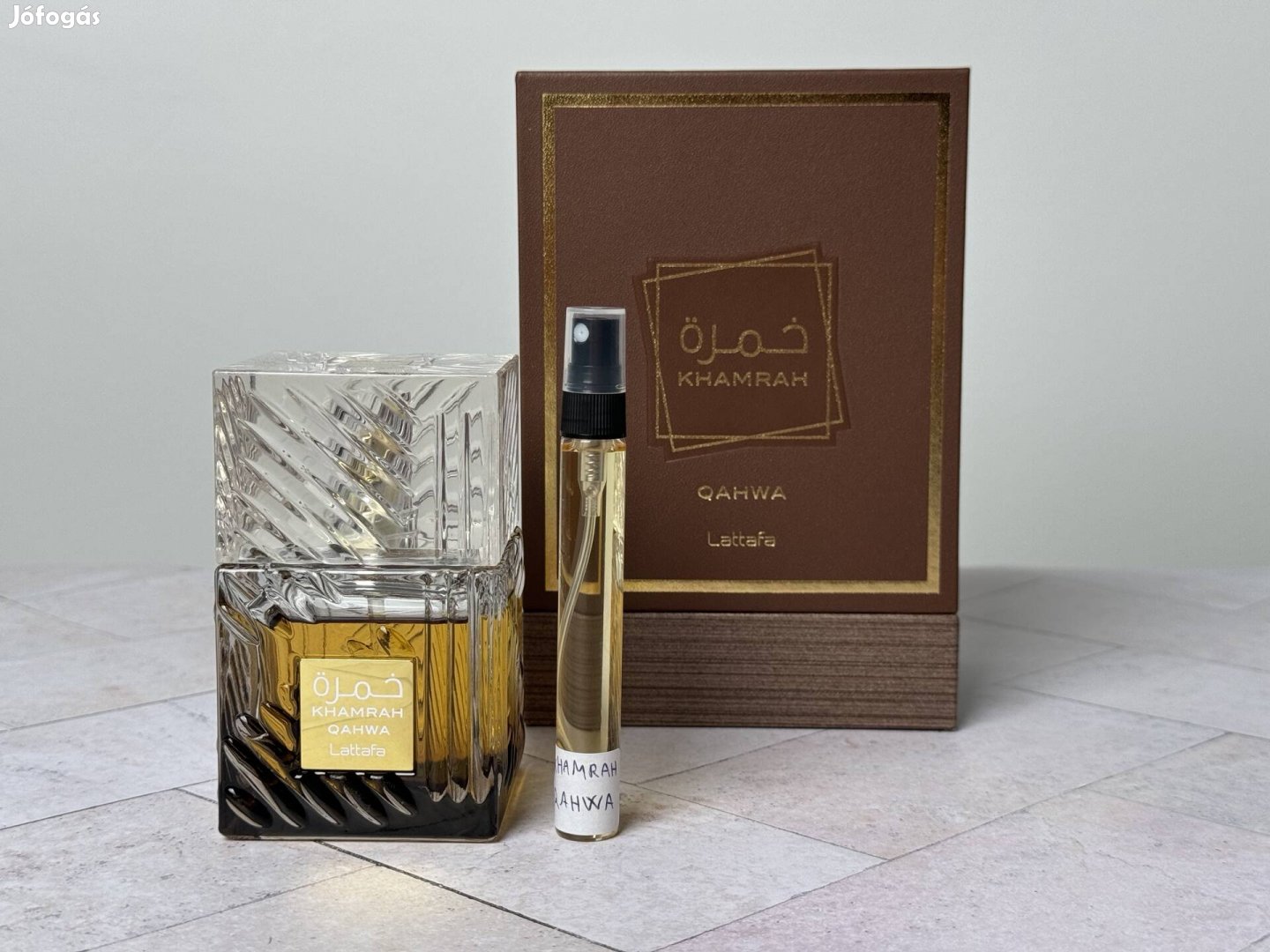 Lattafa Khamrah Qahwa EDP parfüm kölni 10 ml dekant üvegben