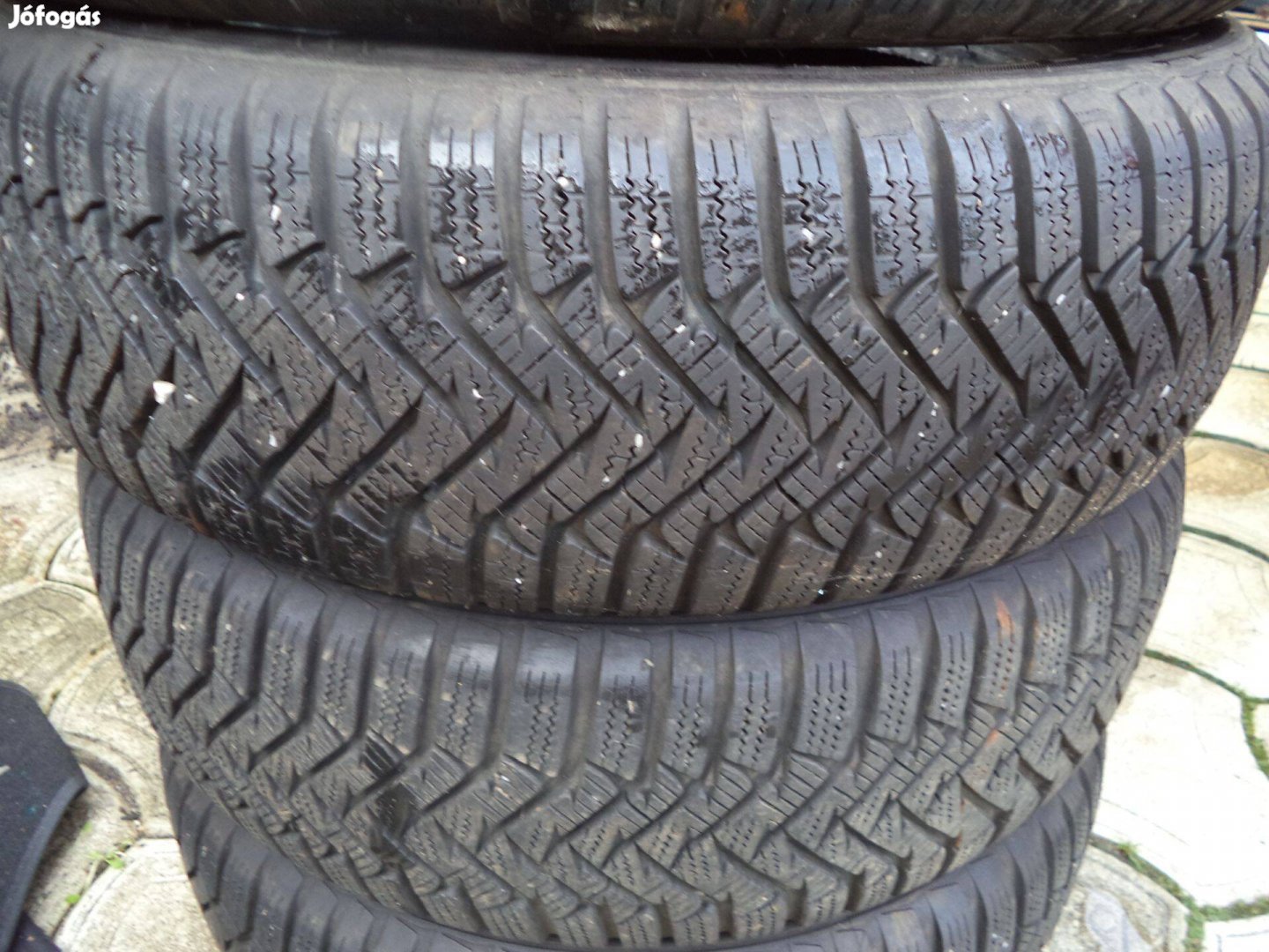 Laufenn 185/65 R15 téli gumi garnitúra