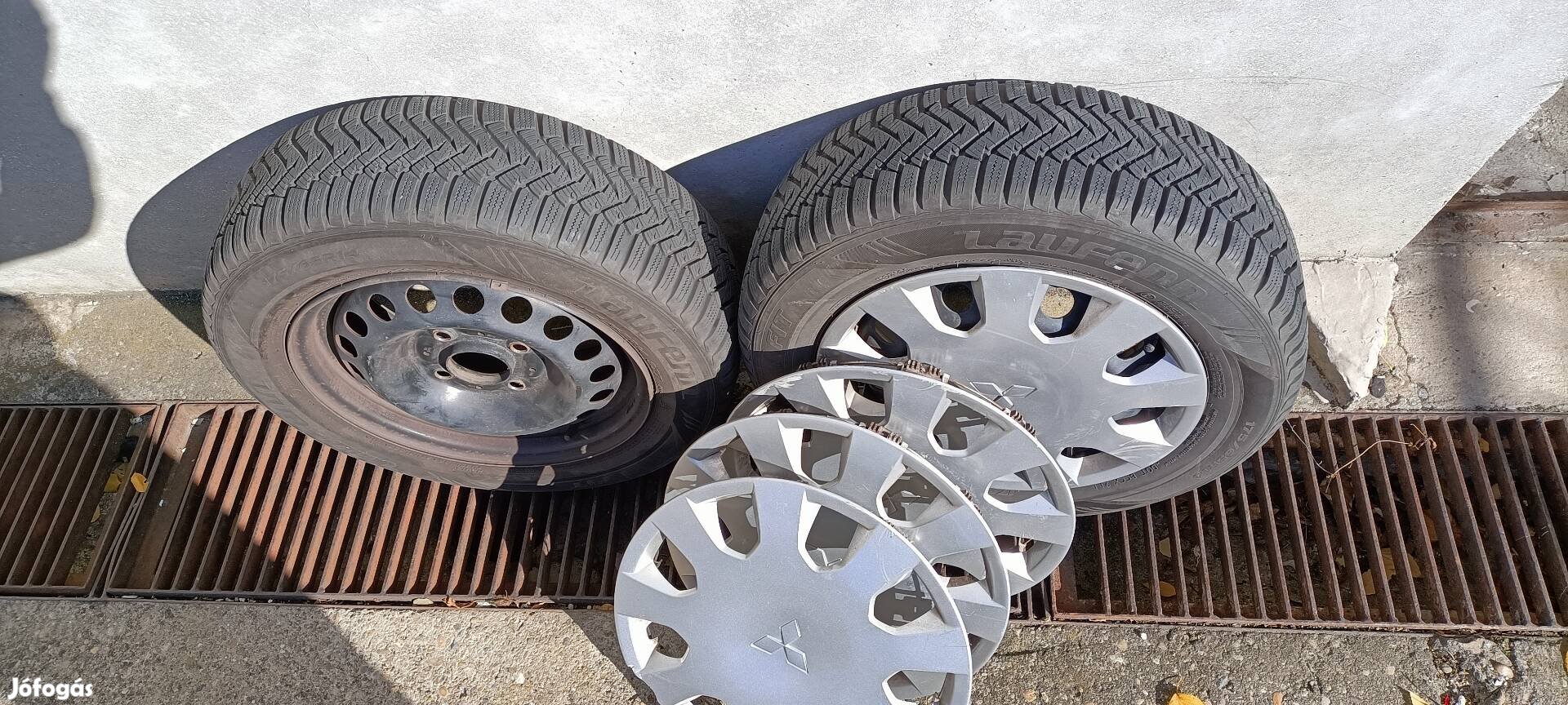 Laufenn Fit 175/65 R14 téligumi szett felnin