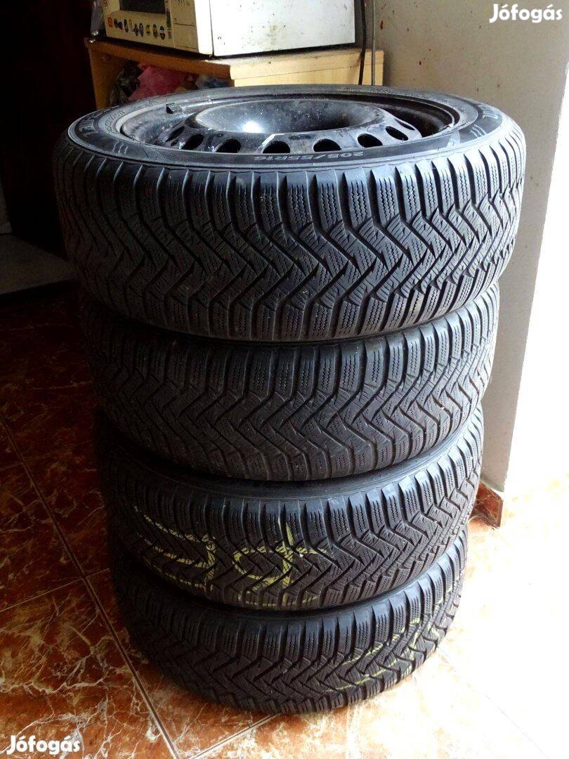 Laufenn LW31 i Fit 205/55 R16 téli gumi 6mm + Lemezfelni