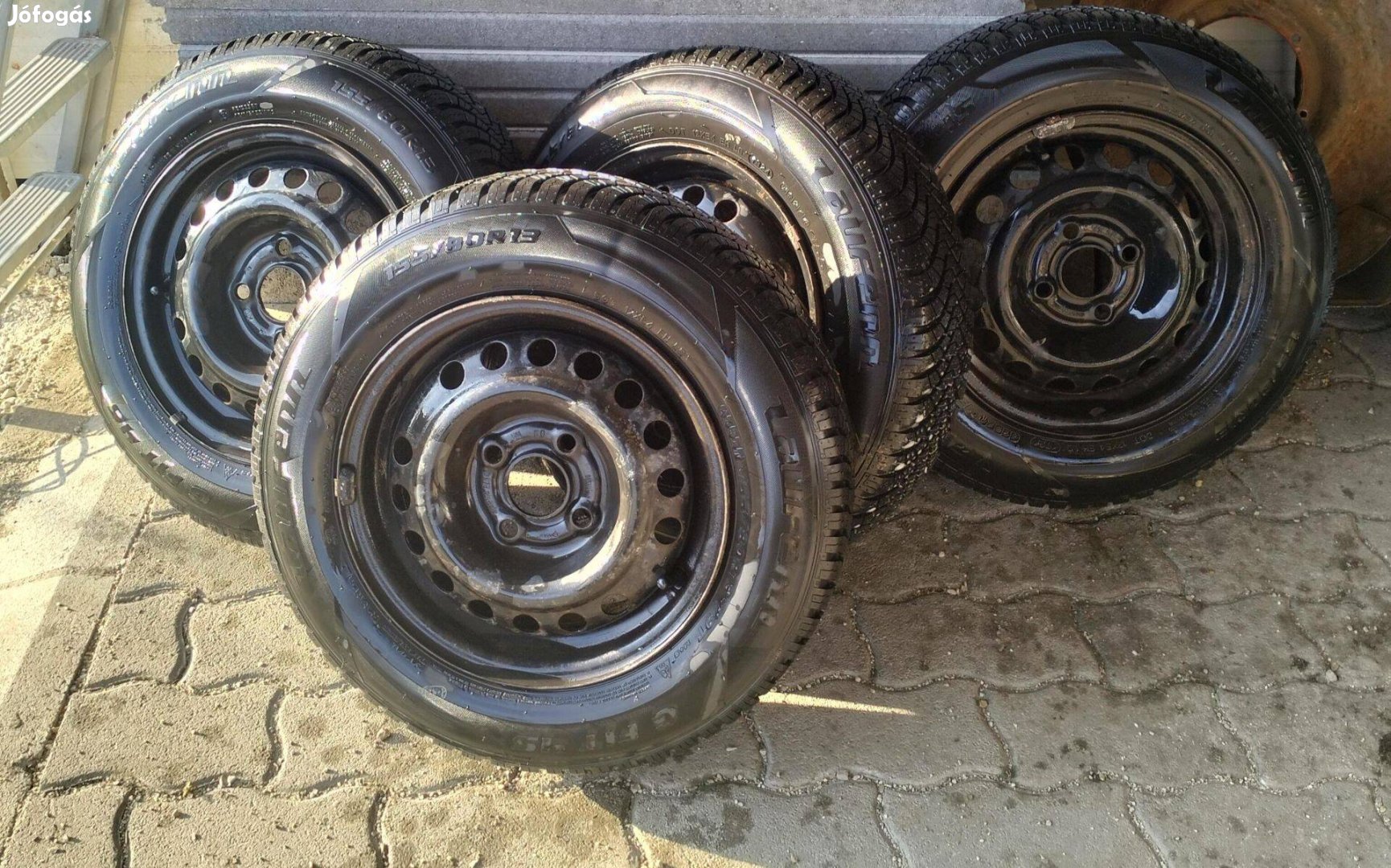 Laufenn négy évszakos gumiabroncs 155/80 R13