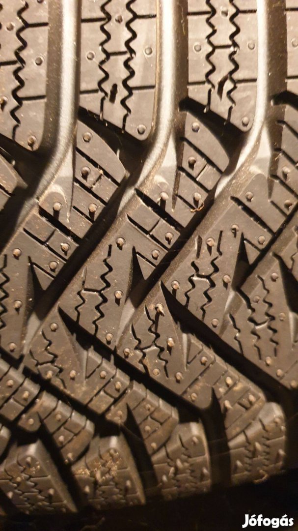 Laufenn téli gumi 185/65R15