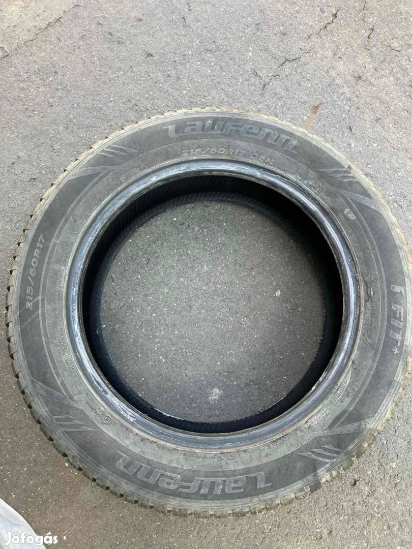 Laufenn téli gumi 215/60R17