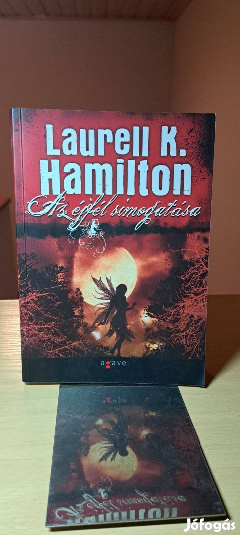 Laurell K. Hamilton: Az éjfél simogatása