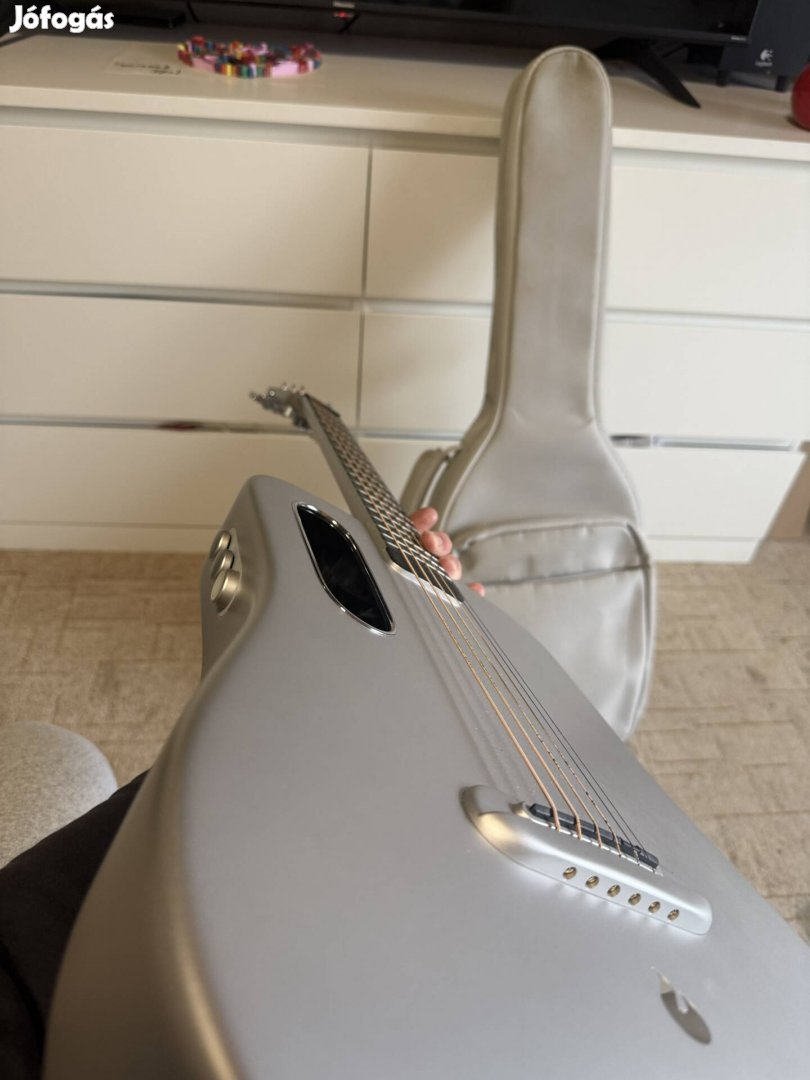 Lava Music ME air Carbon Silver Elektroakusztikus gitár