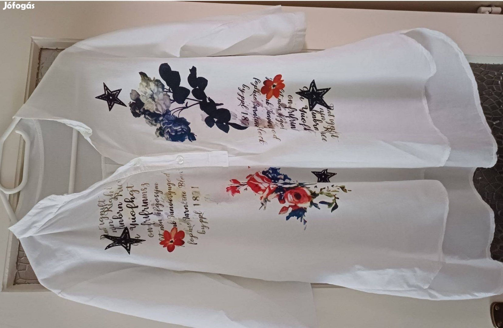 Laza fehér női ing virág mintával (L)