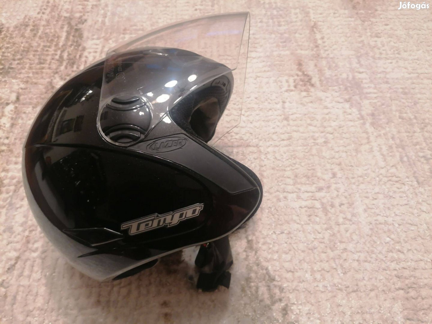Lazer Tempo motoros bukósisak eladó