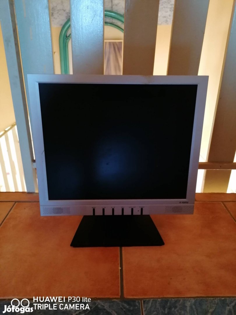 Lcd monitor ár 4000Ft