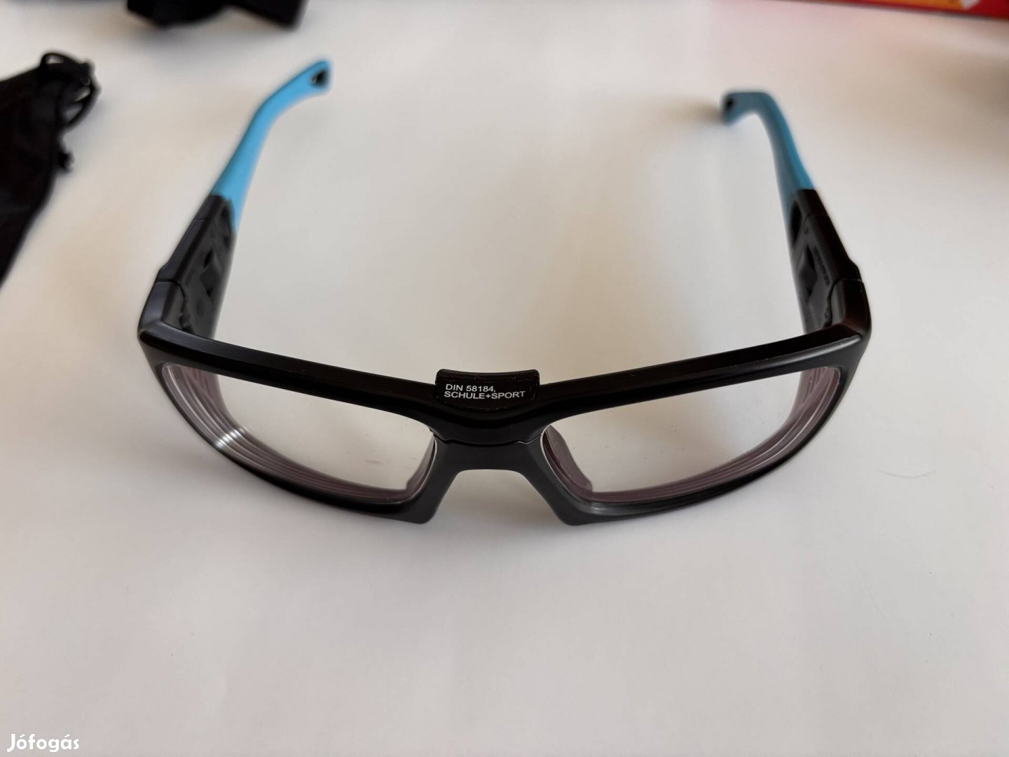 Leader Sport-Szemüveg