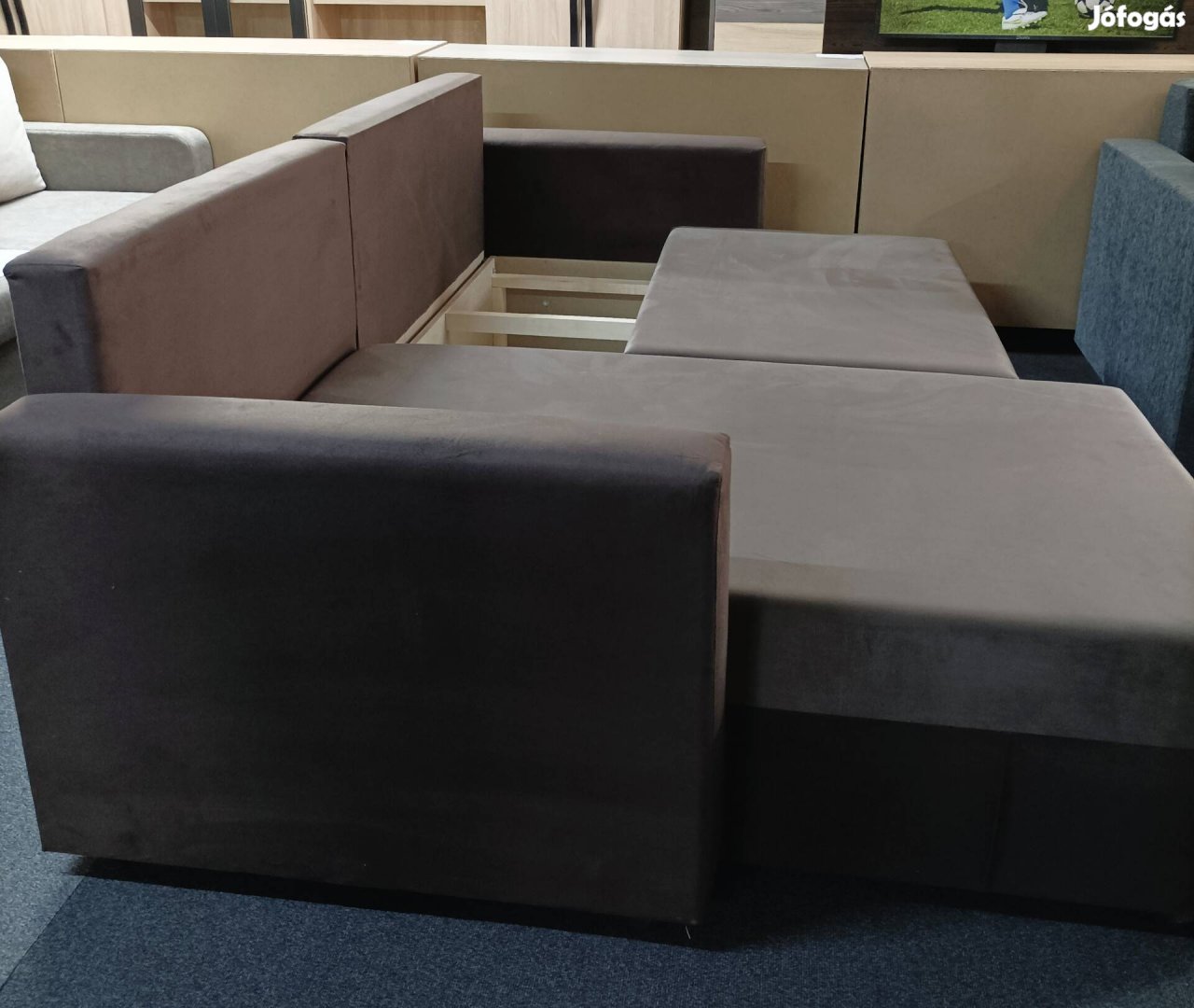 Leander sarokülő garnitúra