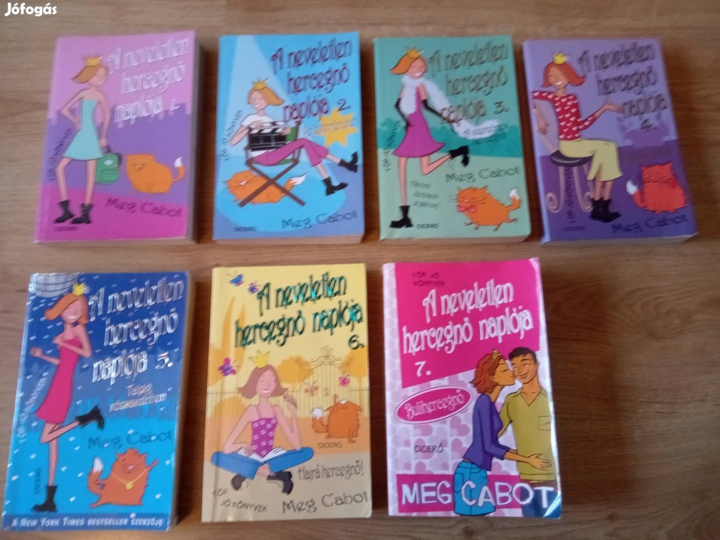 Leány regény könyv sorozat -A Neveletlen hercegnő naplója