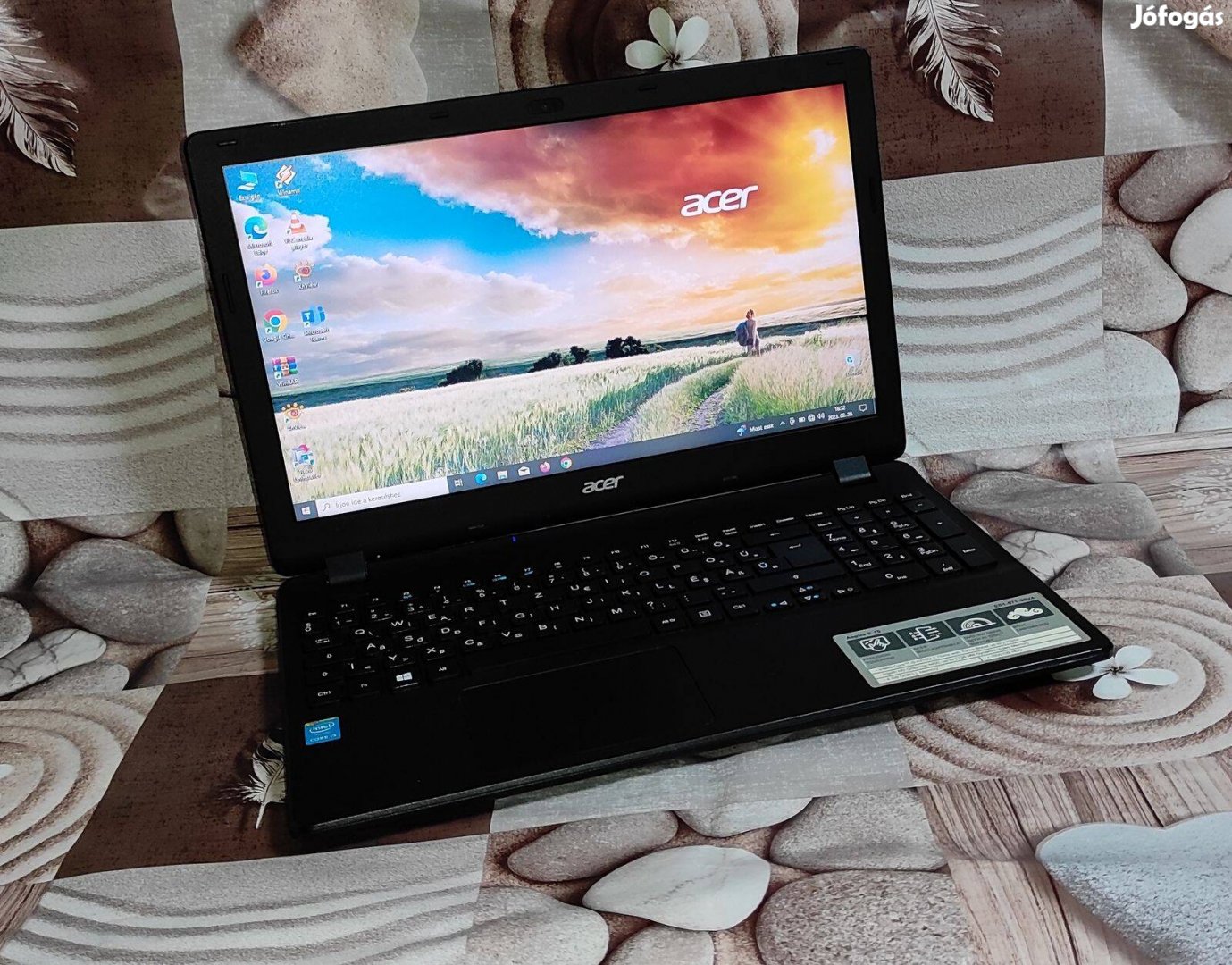 Leárazás! Gyors Internetezős Laptop Ajándék egérrel!