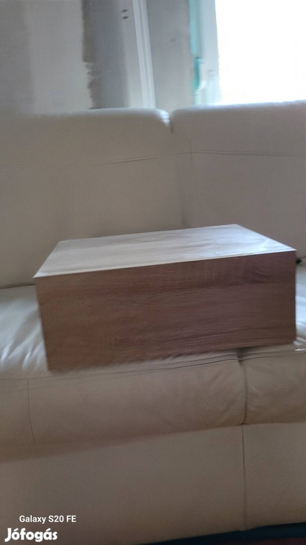 Lebegő éjjeliszekrény falra szerelhető 2 db.