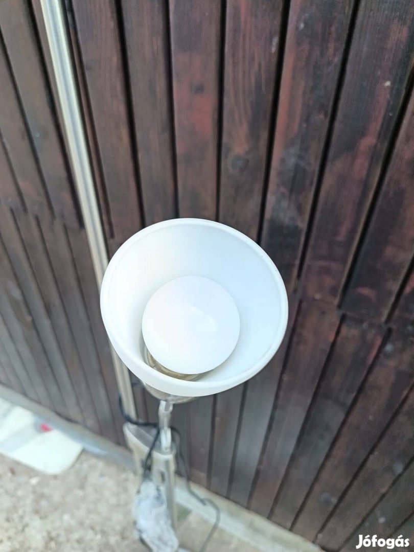 Led állólámpa ingyen szállítással utánvéttel küldve 