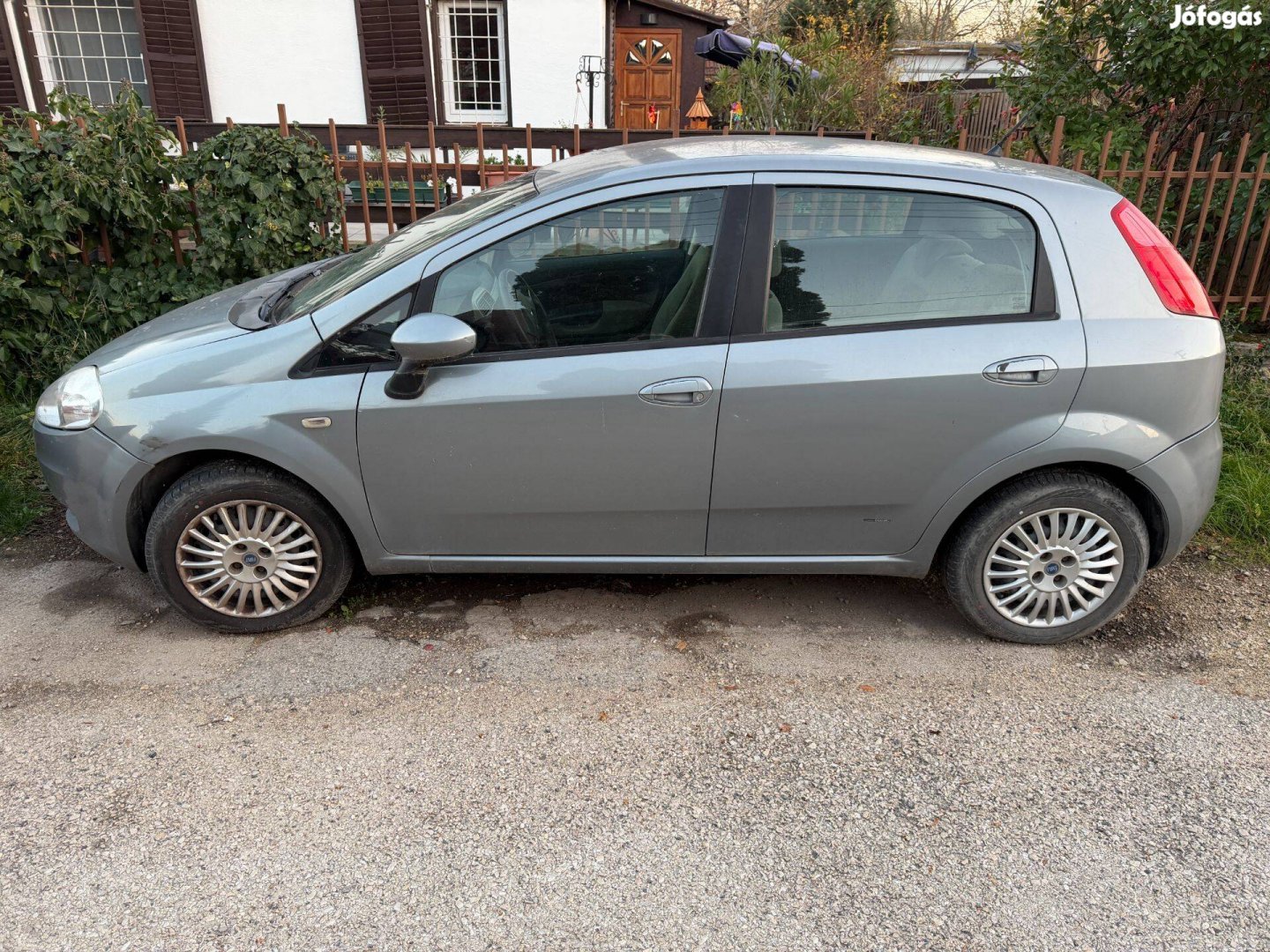 Lefoglalva: Foglalkozós, de működőképes Puntó 2026.10 műszakival eladó