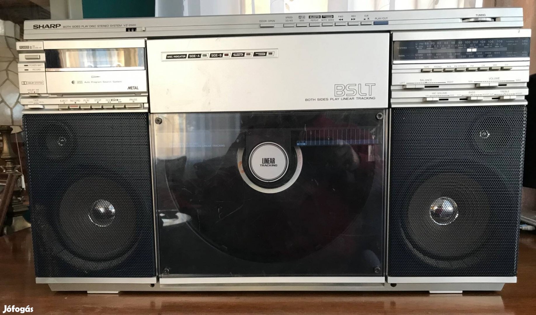 Legendás boombox a 80-as évekből: Sharp VZ-2500