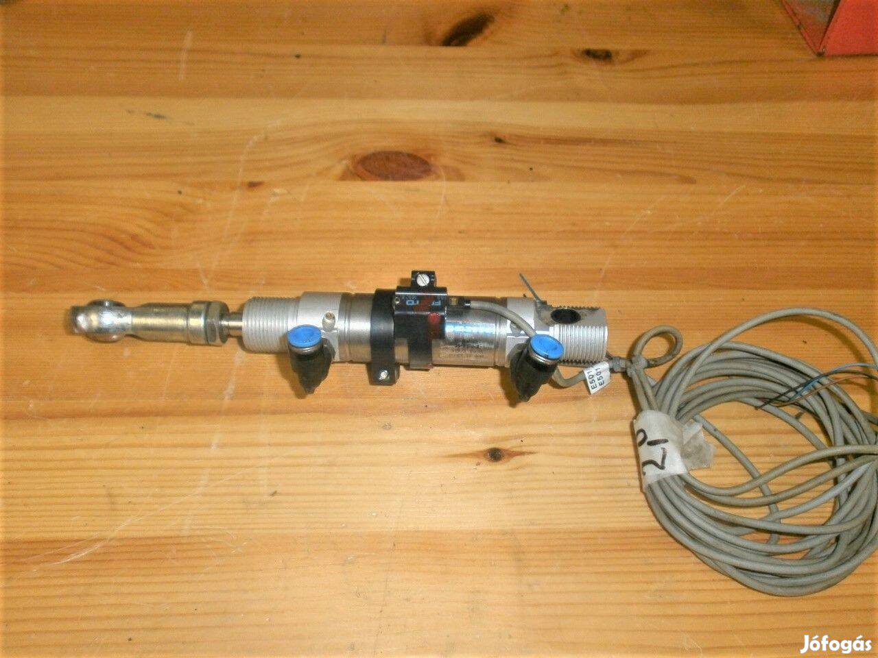 Léghenger pneumatikus munkahenger Festo ( 4284)