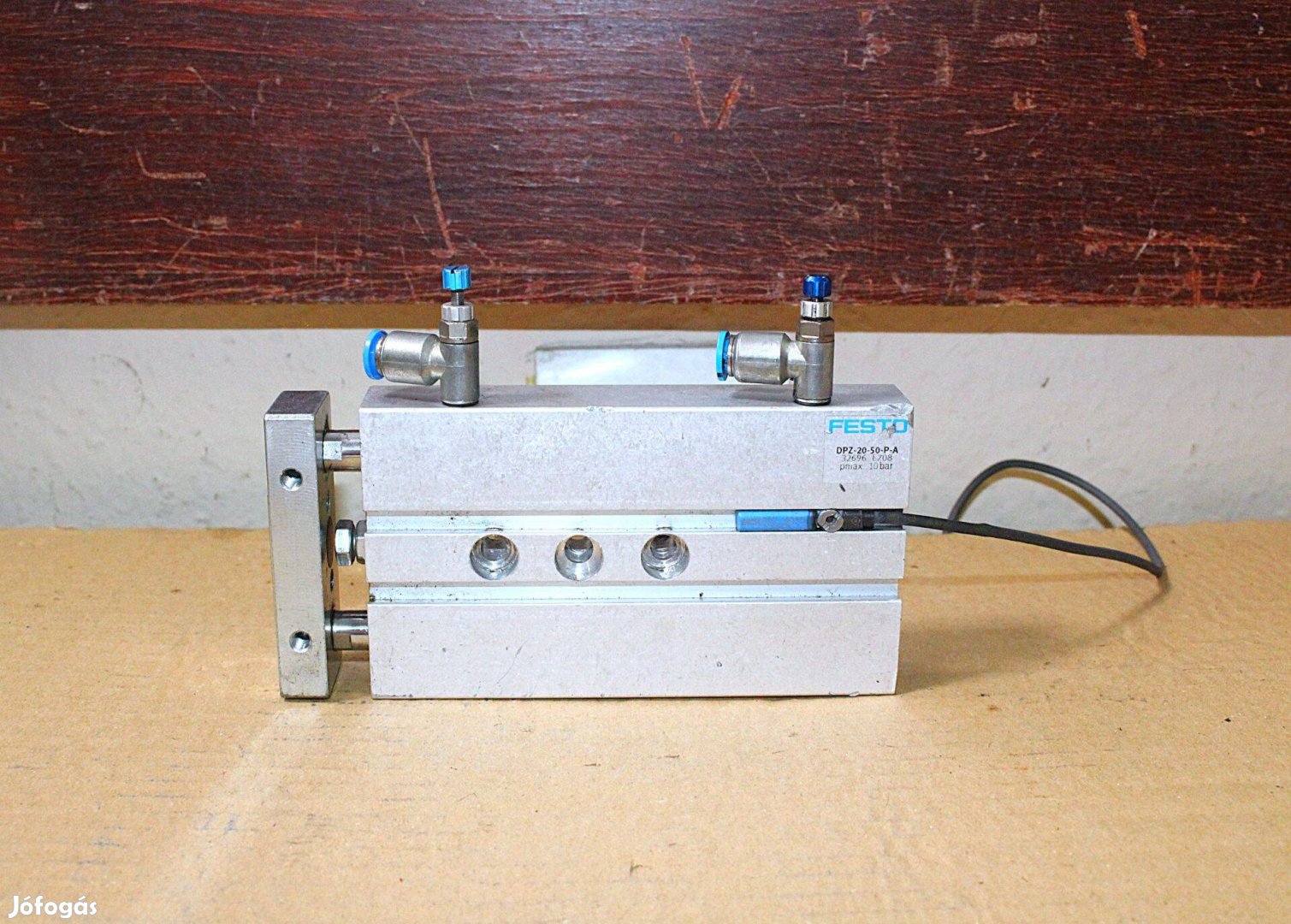 Léghenger pneumatikus munkahenger ikerdugattyús henger