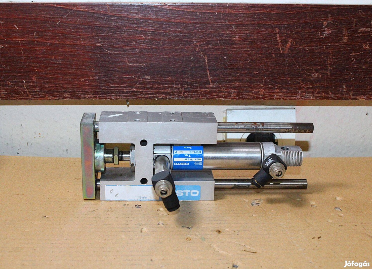 Léghenger pneumatikus munkahenger vezetett Festo 7310