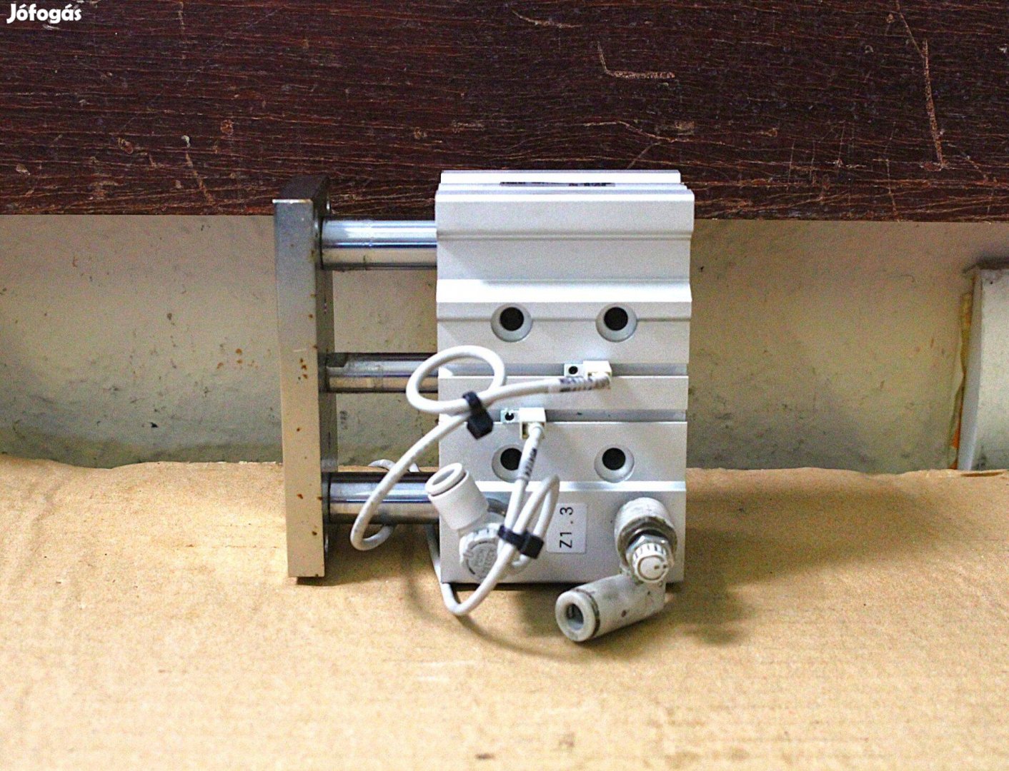 Léghenger pneumatikus munkahenger vezetett SMC 7231