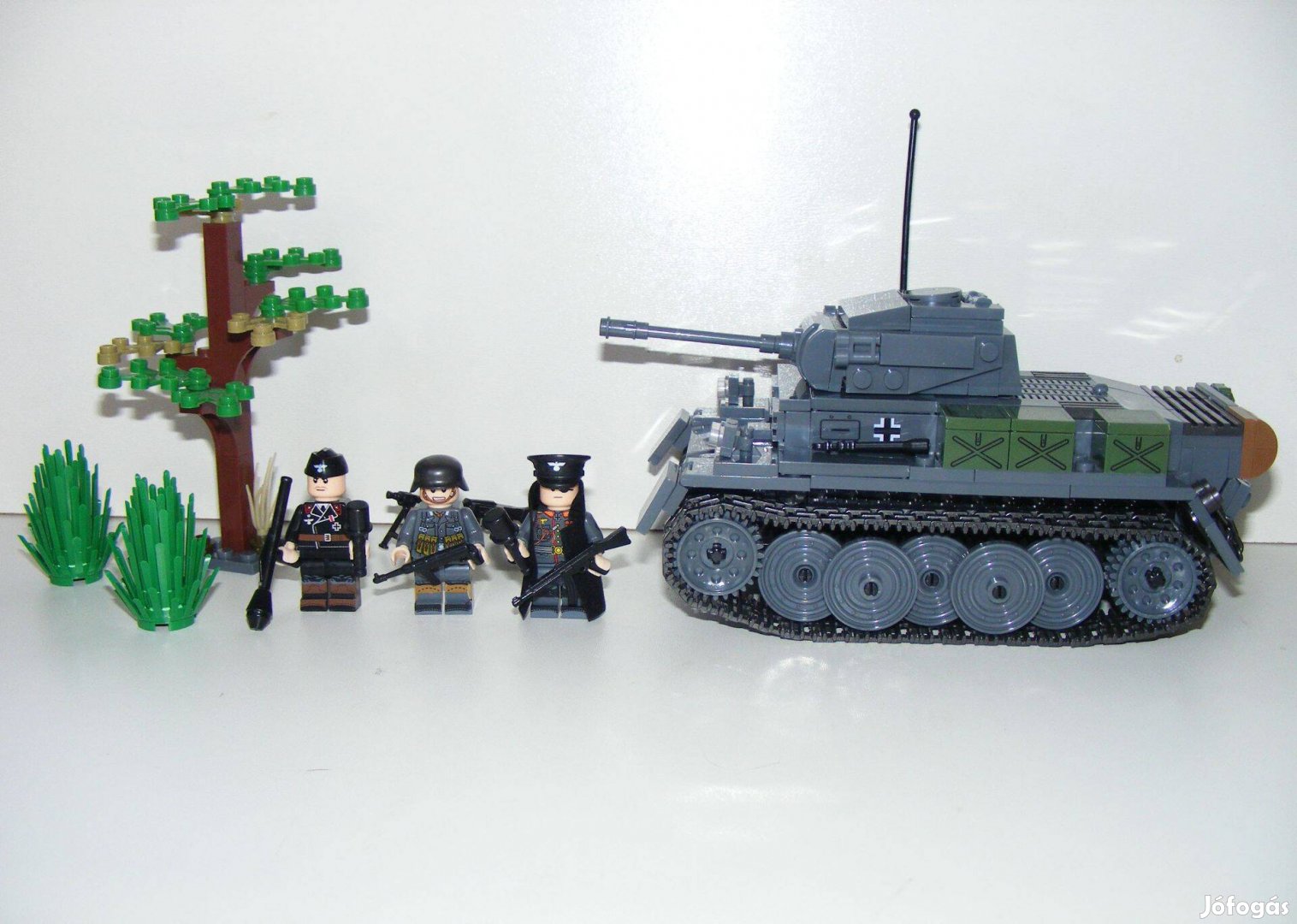 Lego 2. Világháborús Német Panzer 2. Luchs / Lynx VK 13.03 tank 500db