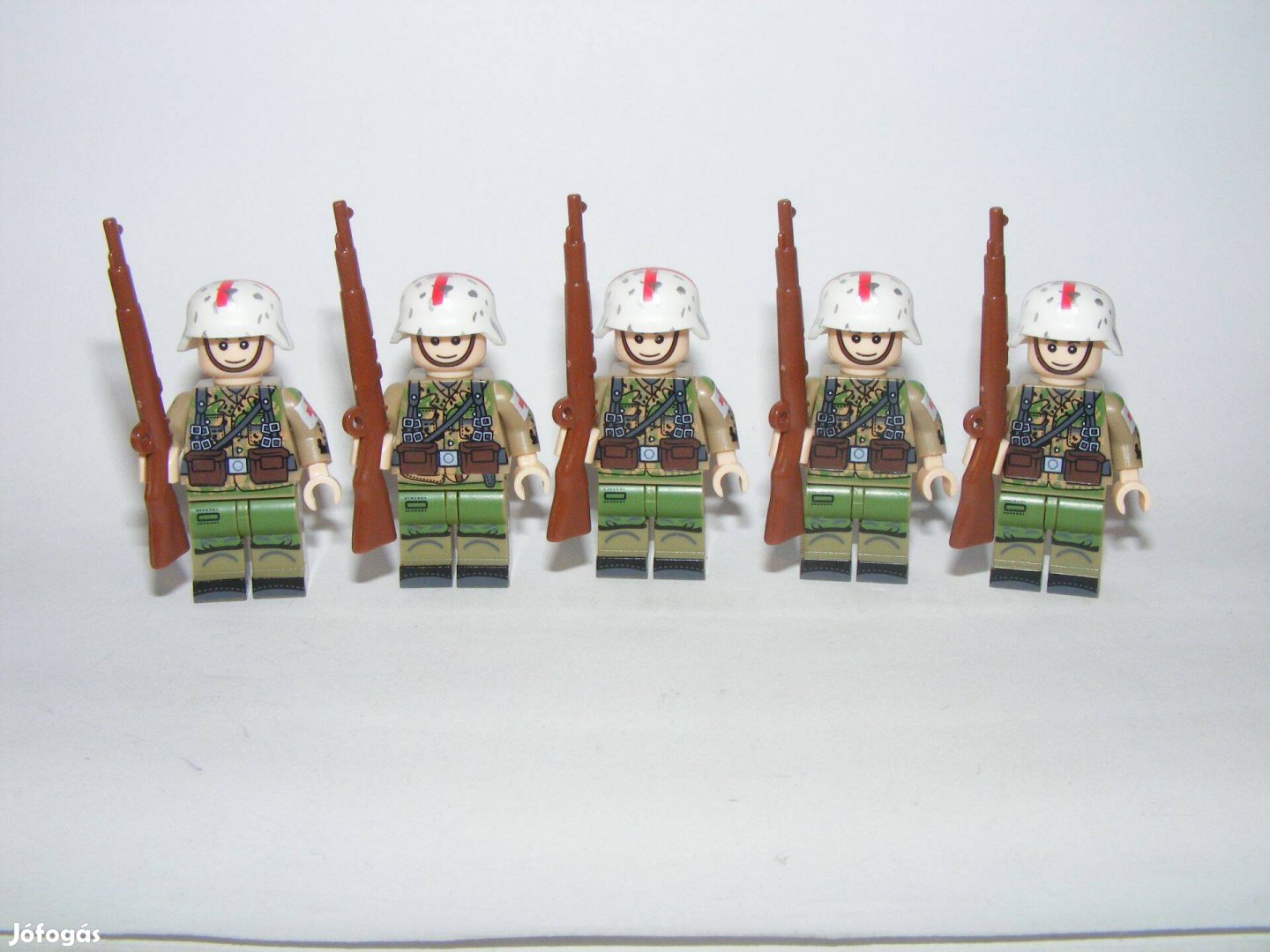 Lego 2. Világháborús katonák Orvos Medic Felcser 5db figura Új