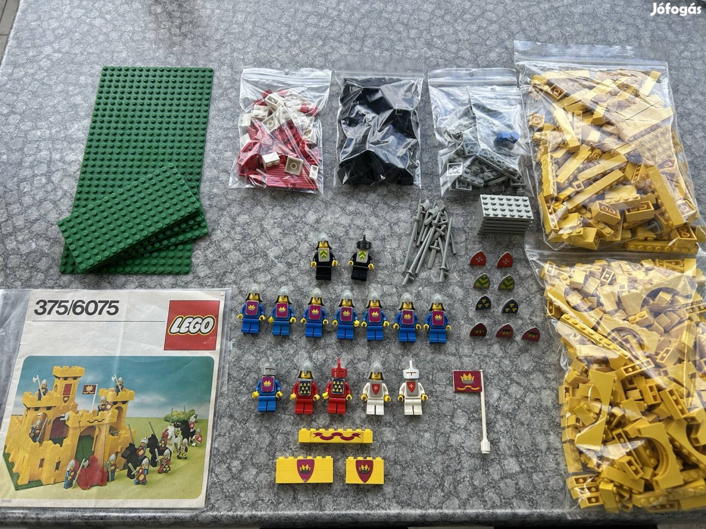 Lego 375 castle sárga vár