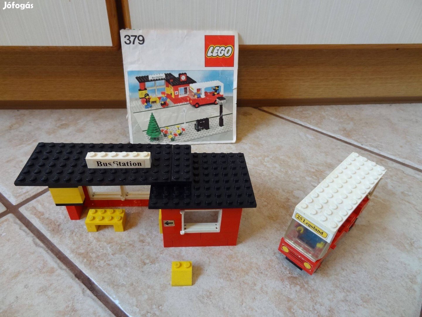 Lego 379 City Bus Station 1979 összeszerelési útmutatóval hiányos