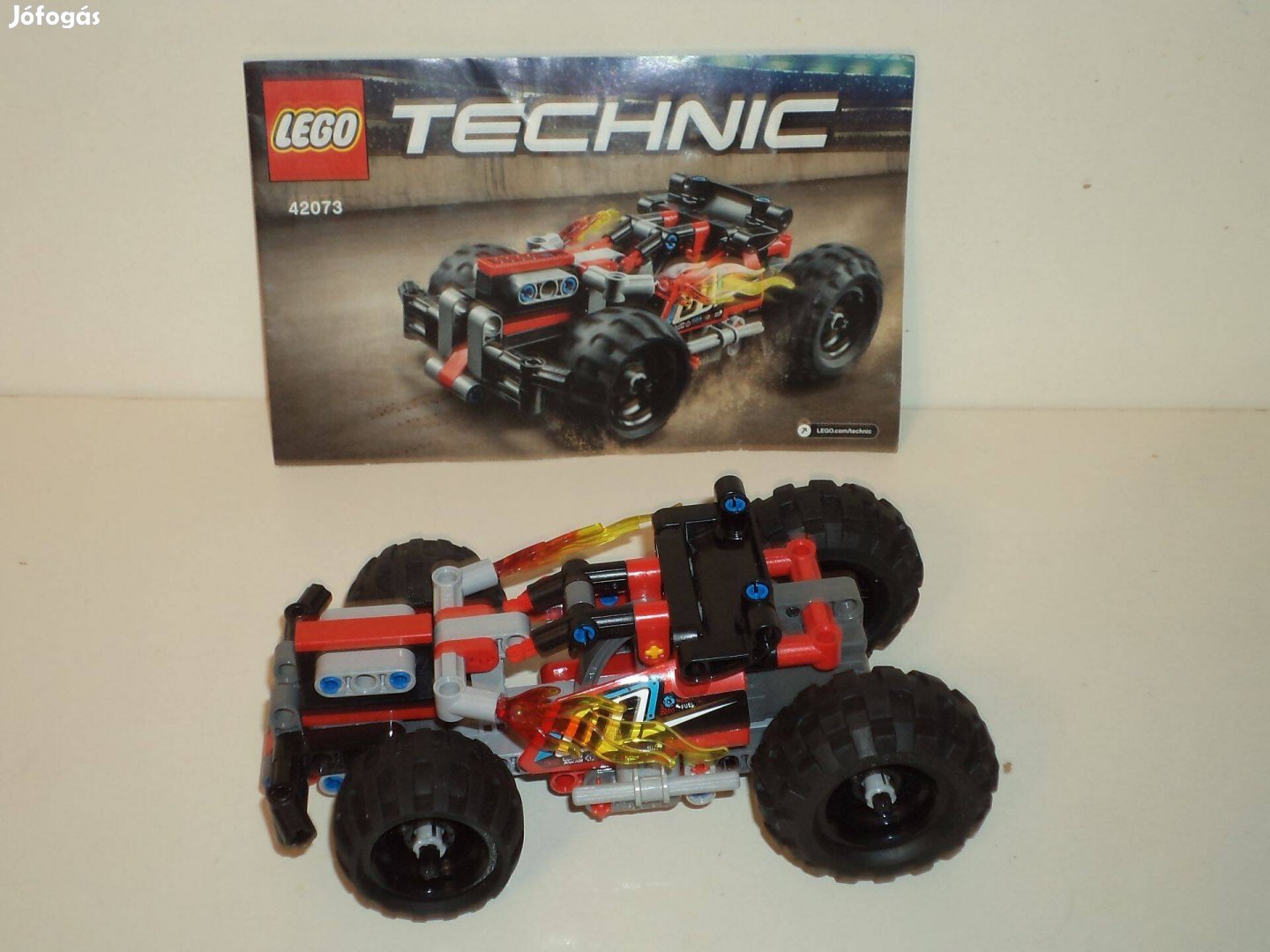 Lego 42073 Ütköztethető versenyjármű, Technic