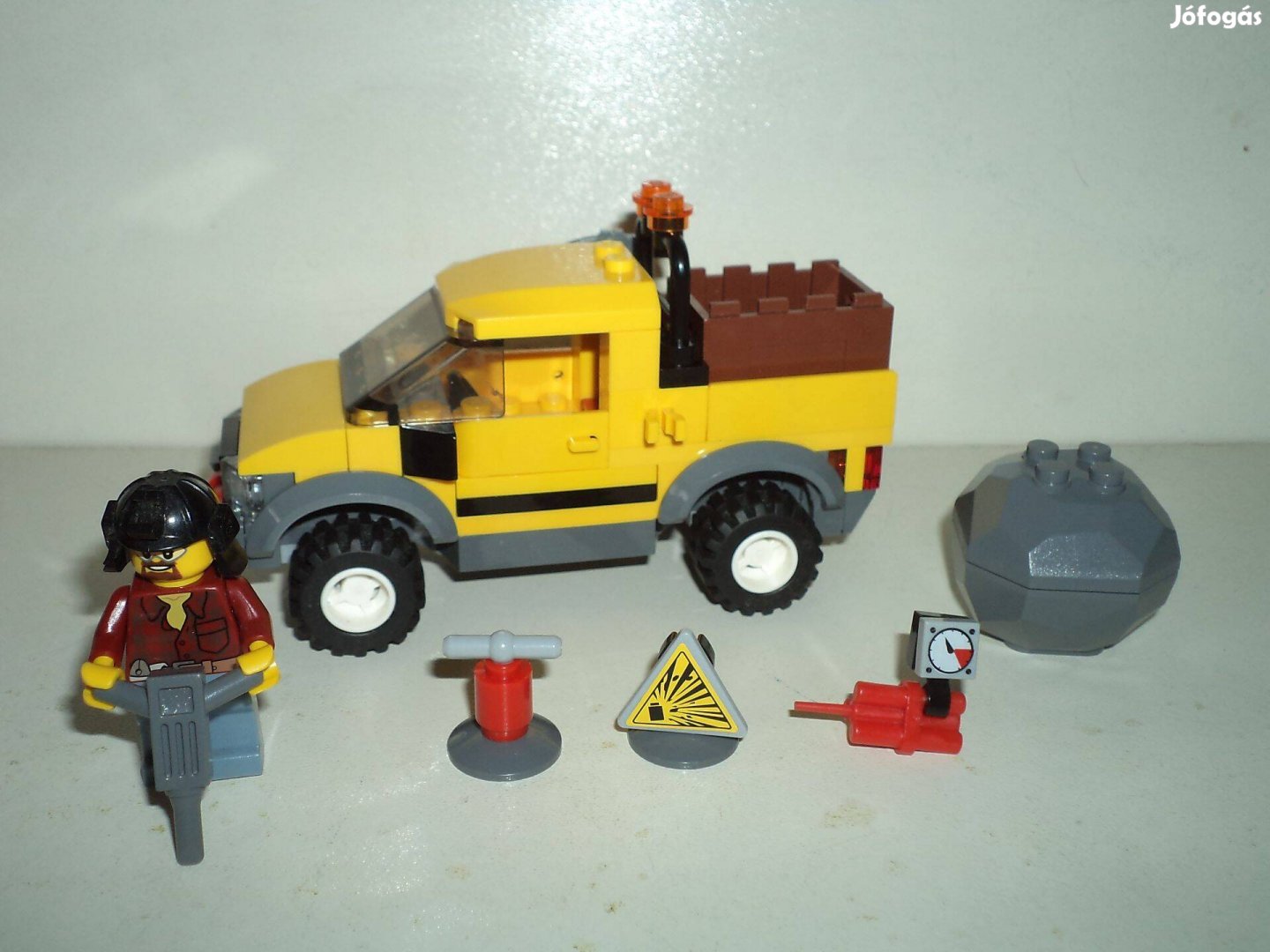 Lego 4X4 Bányász Autó, City