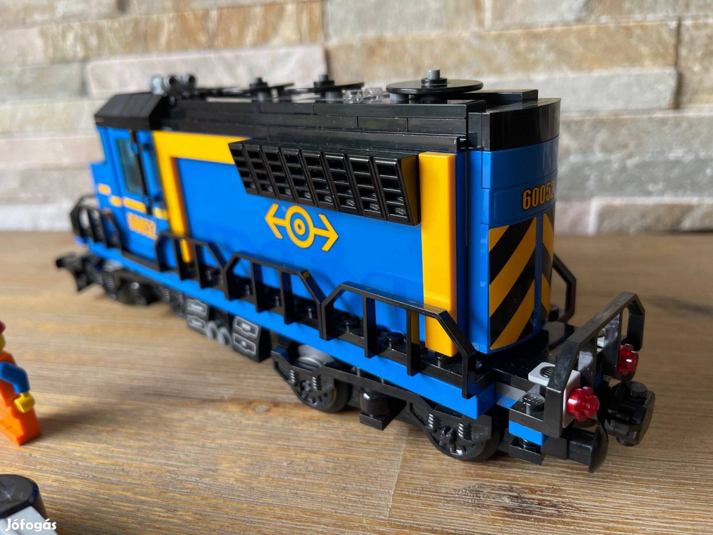 Lego 60052 tehervonat vasut mozdony Lego vonat vasut tehervonat mozdon