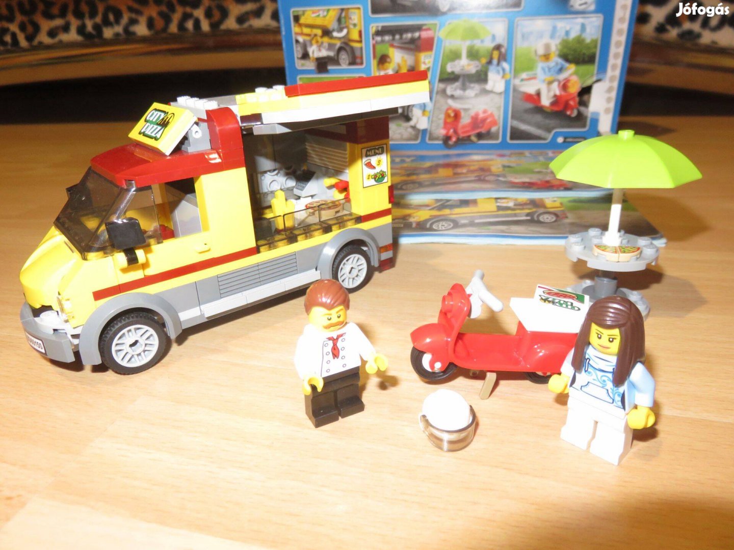 Lego 60150 Pizza van hiánytalan!