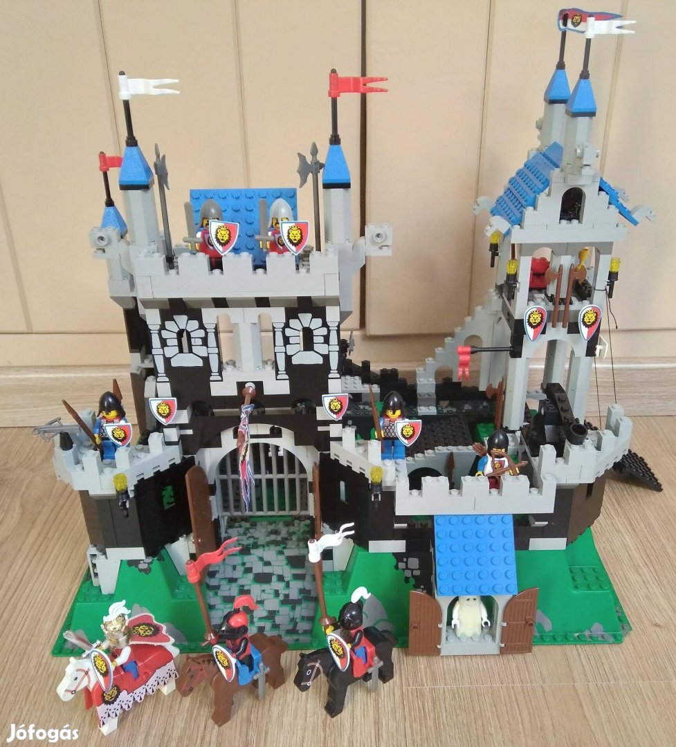 Lego 6090 Royal Knight's Castle fekete vár szett