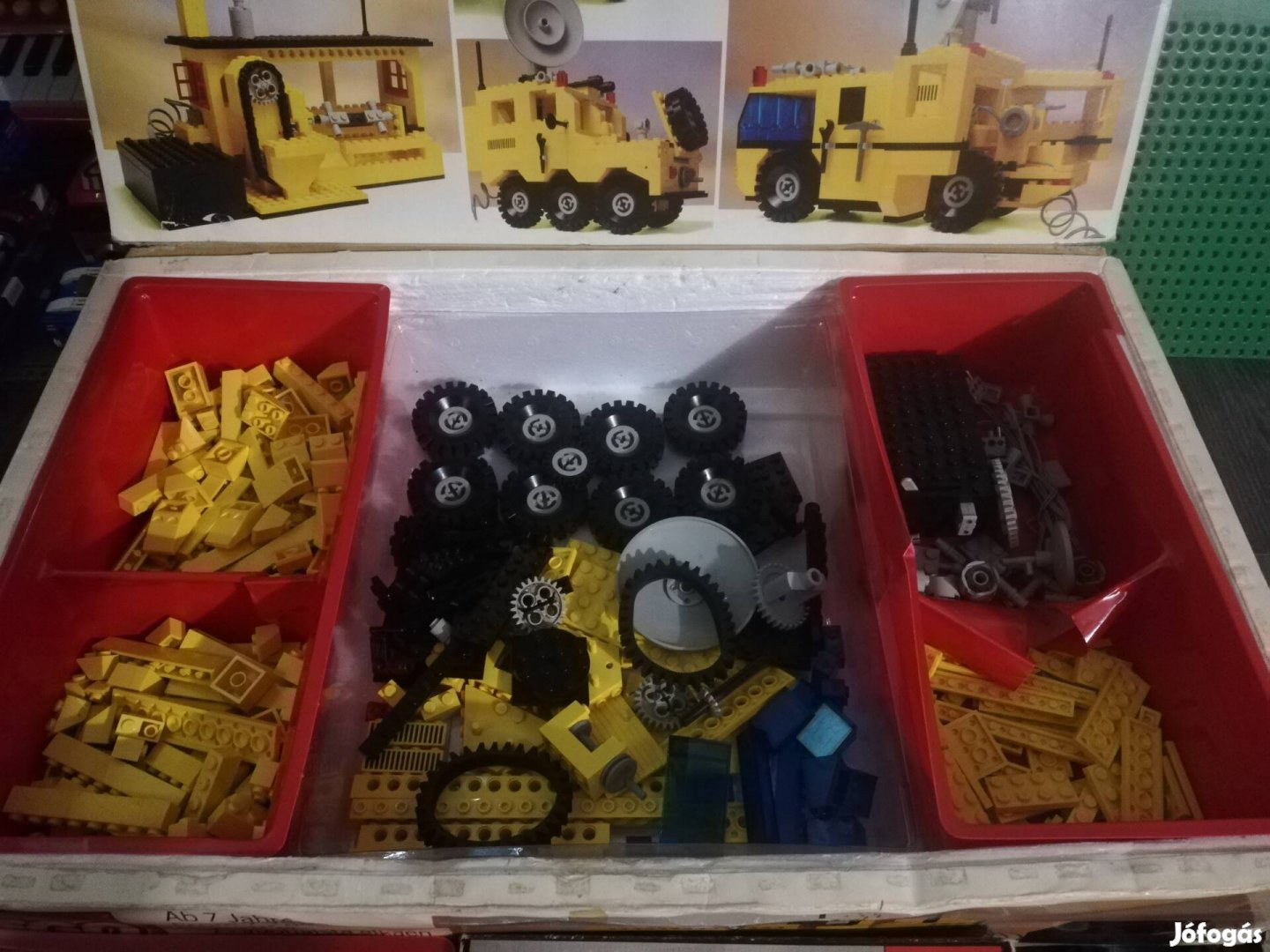 Lego 744  8710 ötletfüzetek egyéb alkatrészek 80s évekből 