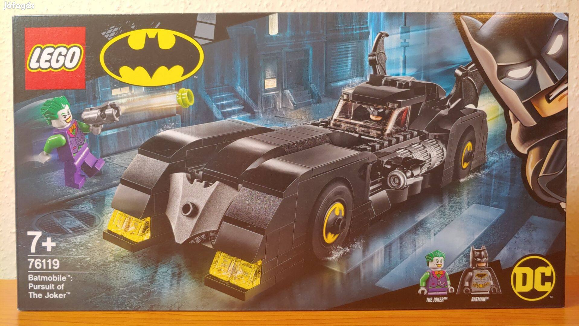 Lego 76119 Batmobile: Pursuit of The Joker