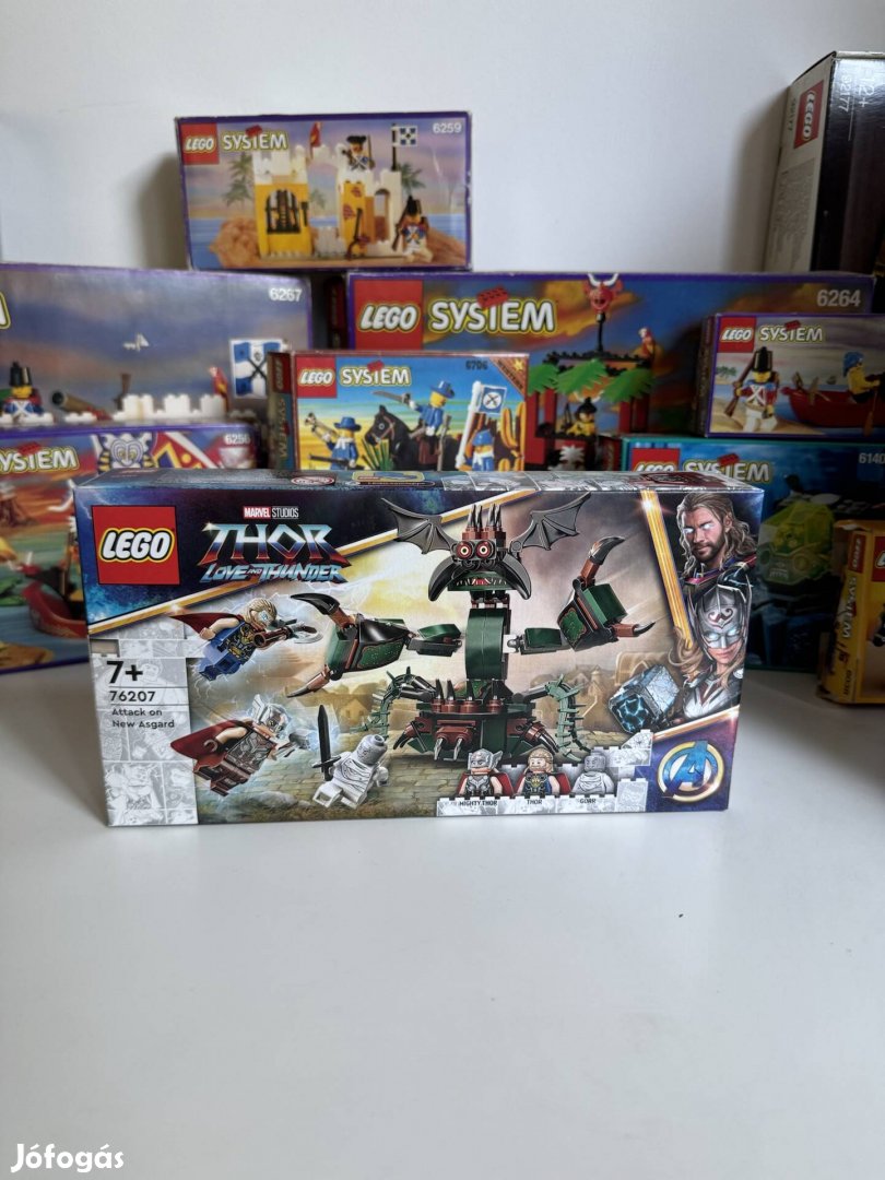 Lego 76207 Attack on New Asgard