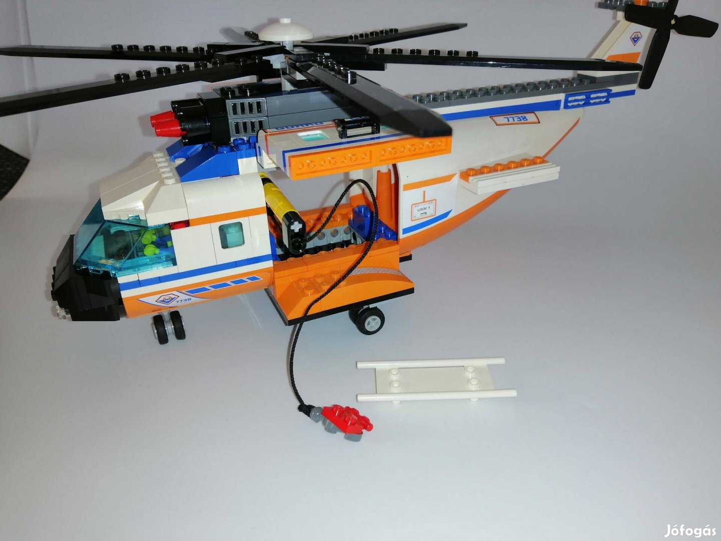 Lego 7738 Parti őrségi helikopter és mentőtutaj