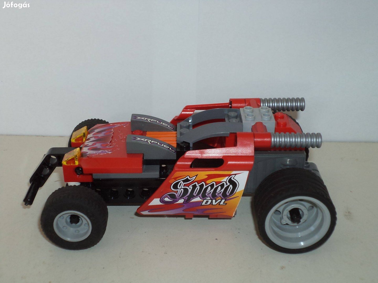 Lego 8136 Fire Crusher, Racers