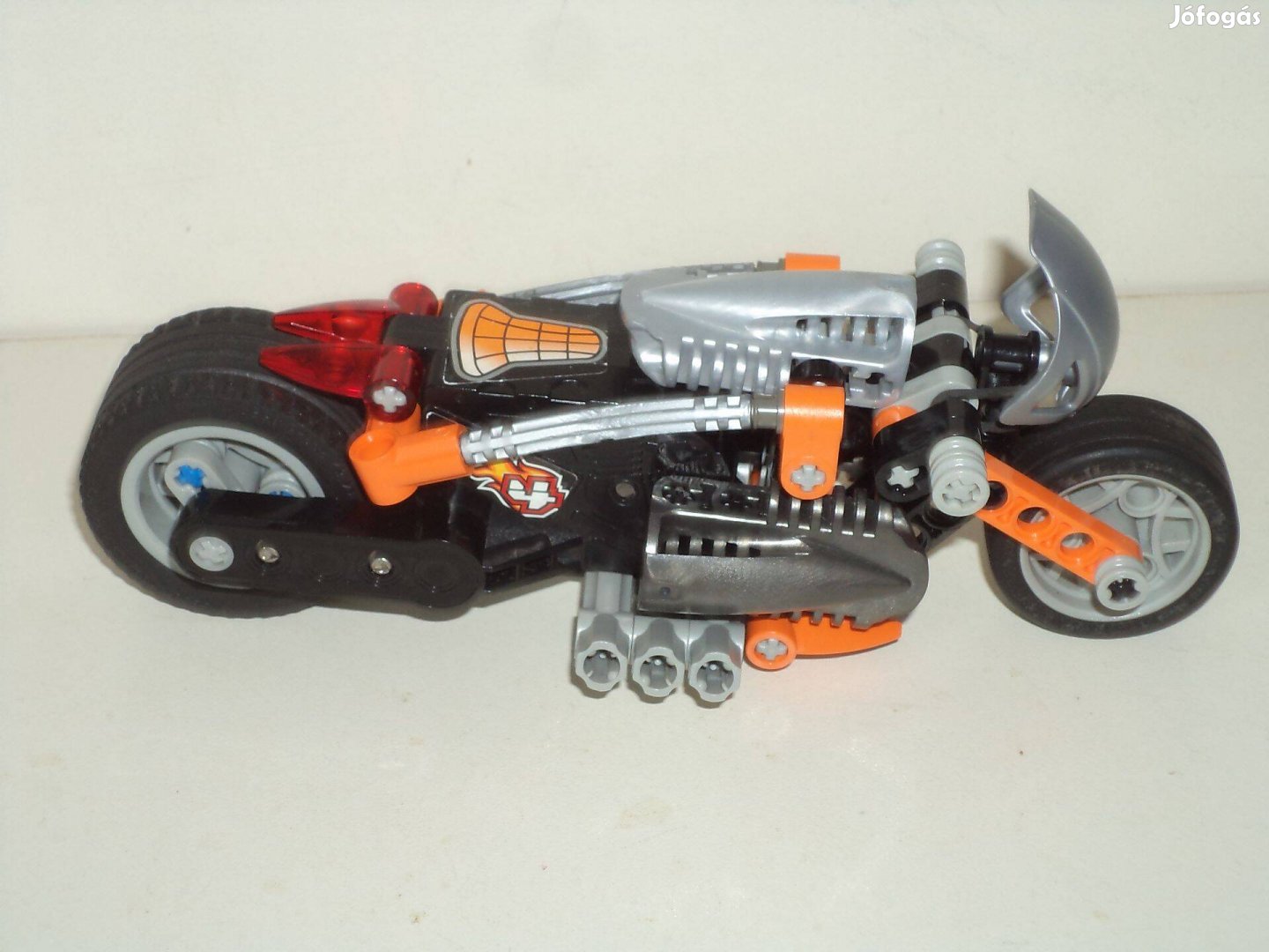 Lego 8355 Hot Blaster Bike, Reacers