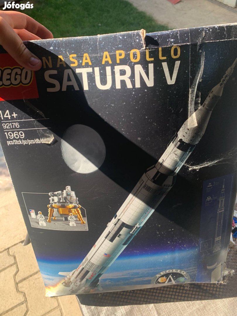 Lego Apollo Saturn V