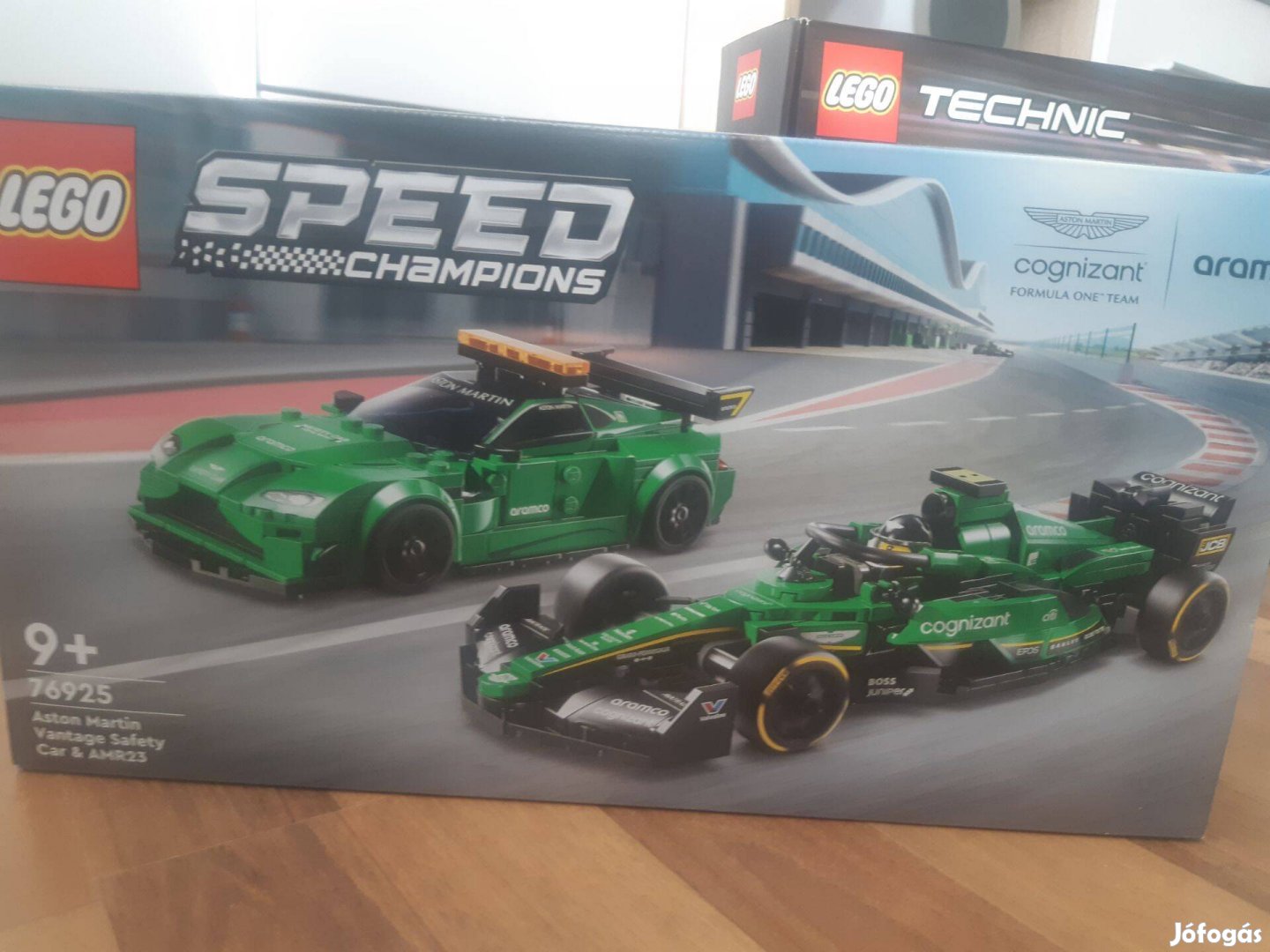 Lego Aston Martin 76925