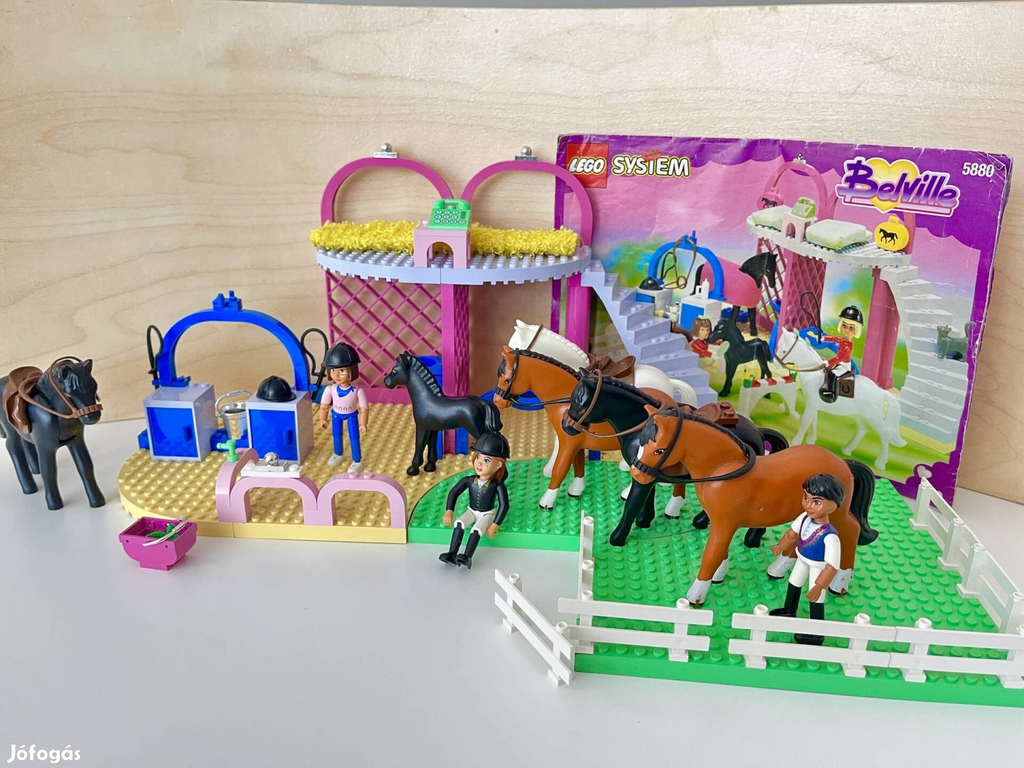 Lego Belville Lovarda istálló