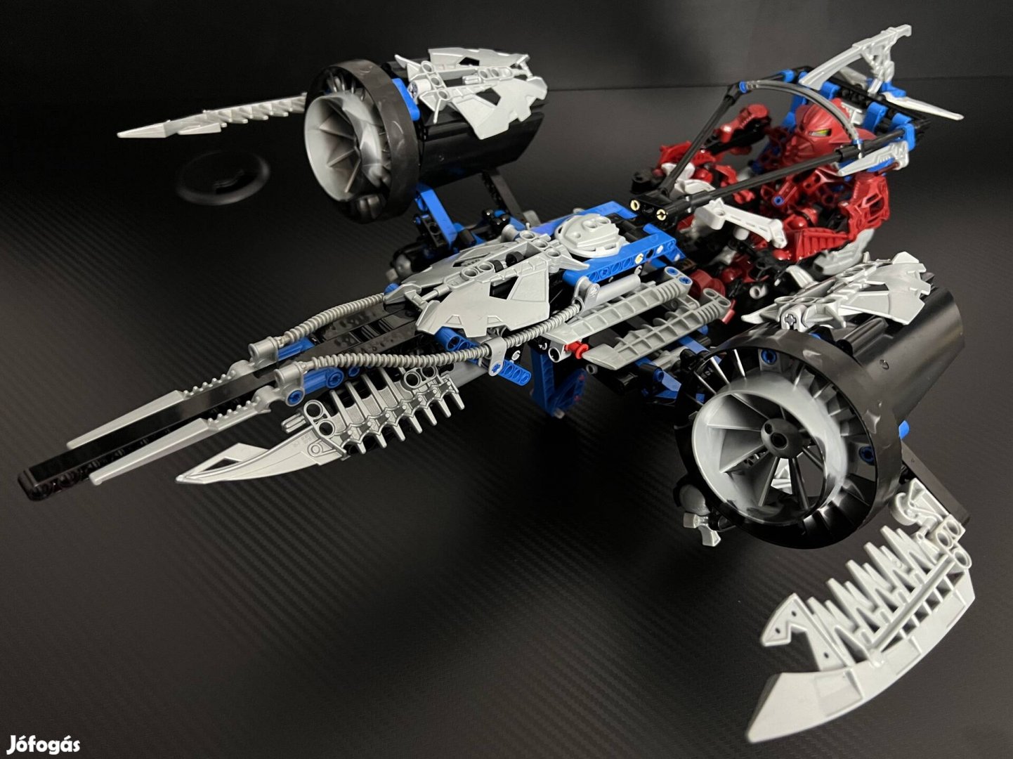 Lego Bionicle Mistika 8942 Jetrax T6 jármű Toa-val