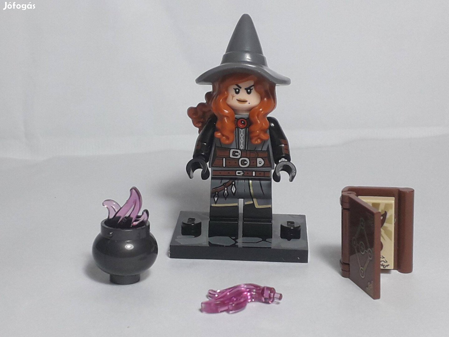 Lego CMF Dungeons & Dragons 71047 Tasha the Witch Queen Minifigura2024