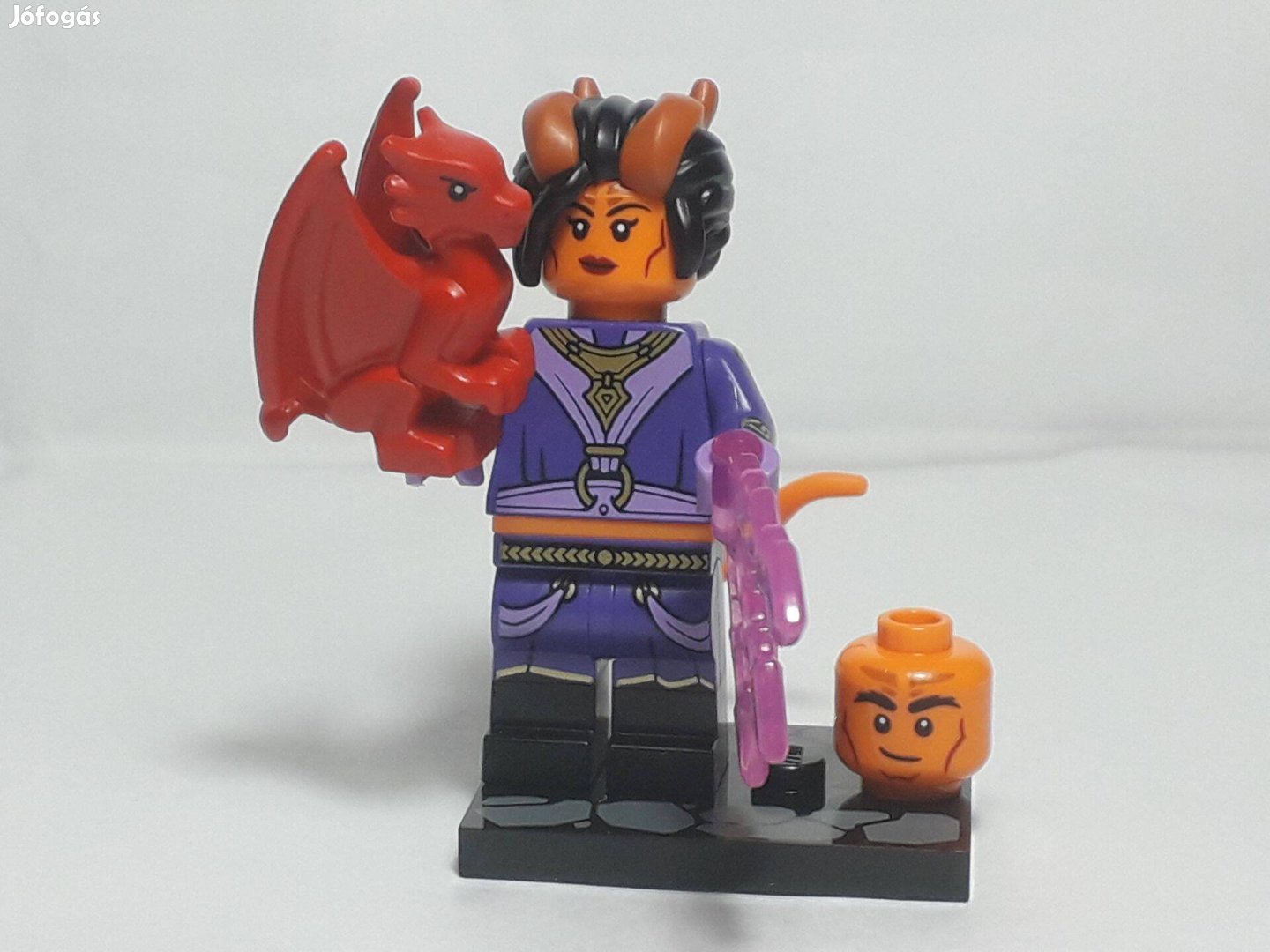 Lego CMF Dungeons & Dragons 71047 Tiefling Sorcerer Minifigura 2024