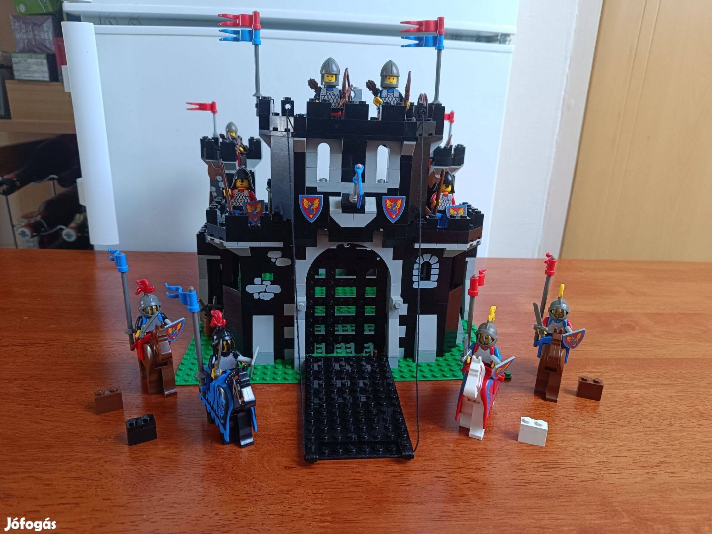 Lego Castle 6085 Black Monarch's Castle készlet eladó